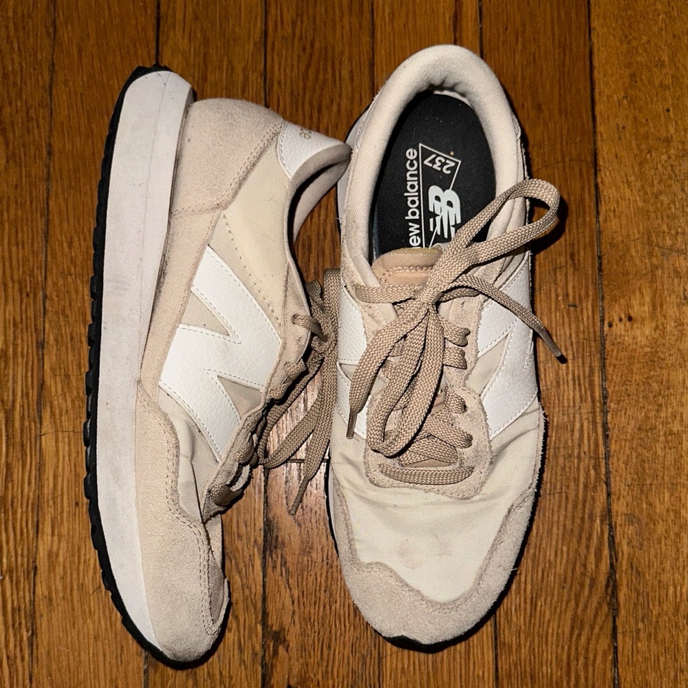 New Balance “237” Size 8 Women
